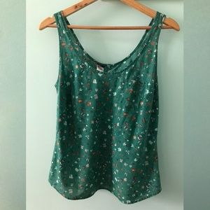 Patagonia Organic Cotton Button Up Sleeveless Top